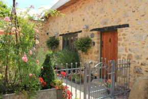 Courtyard Cottage at Stepps House